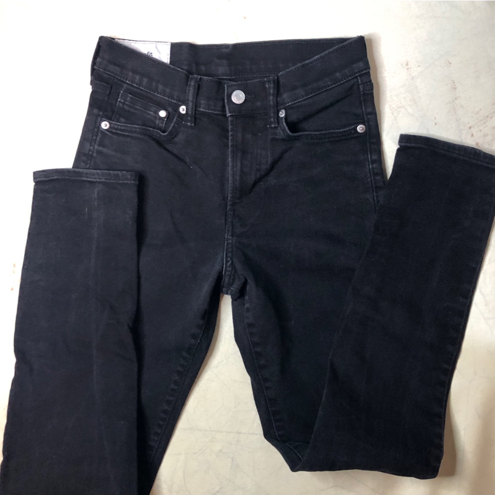 H&M Coupe Moulante 💐 black skinny jeans. Look at measurements!